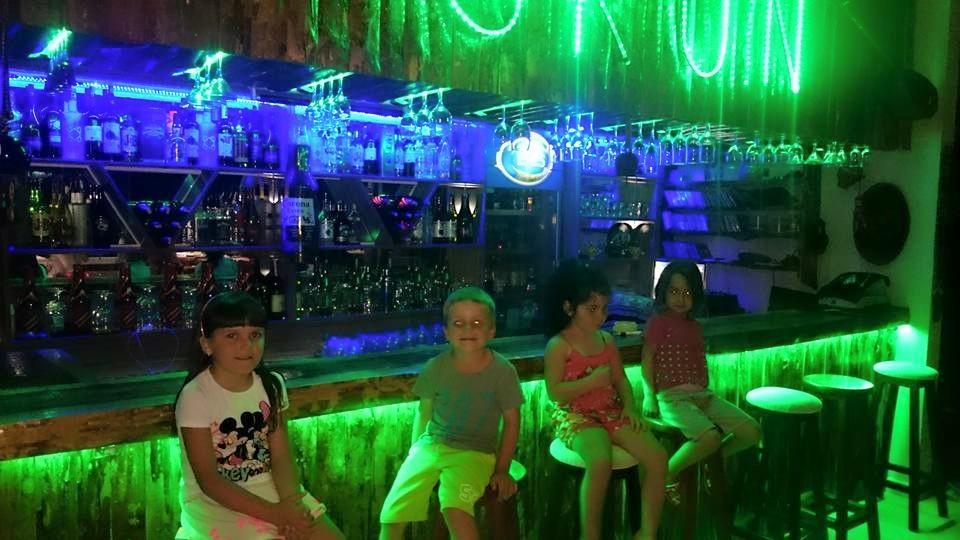 Hotel Gruen Kızılot Bagian luar foto