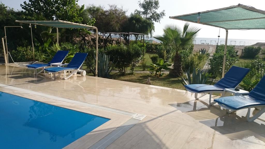 Hotel Gruen Kızılot Bagian luar foto